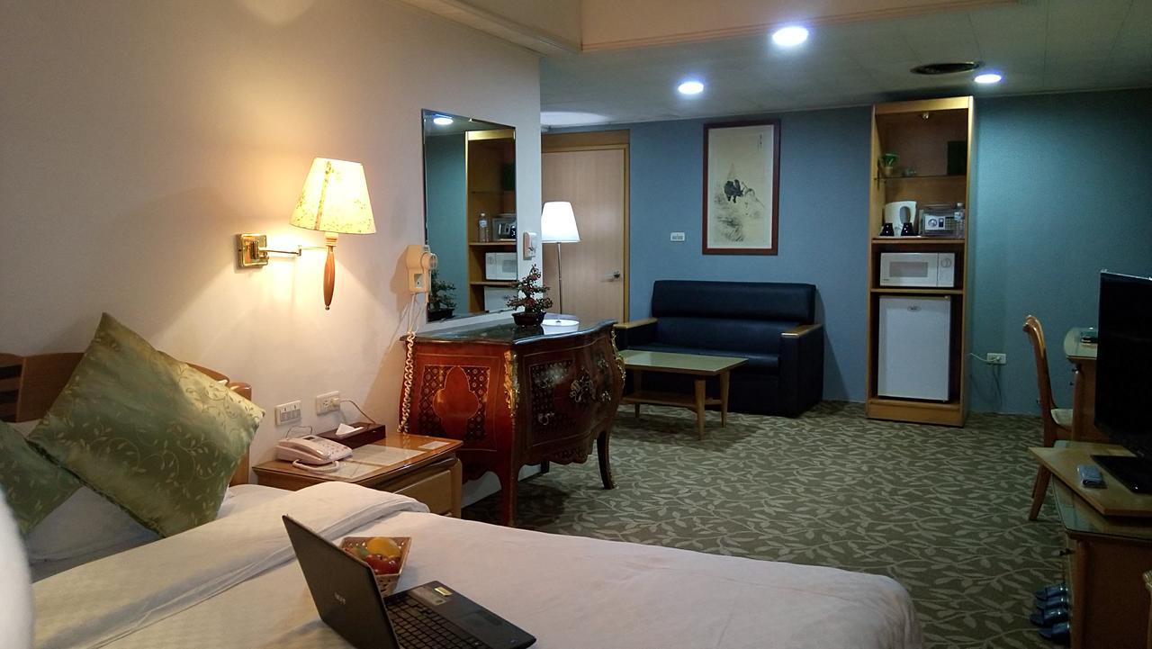 Berkeley Business Hotel Zhongzheng 신주 외부 사진