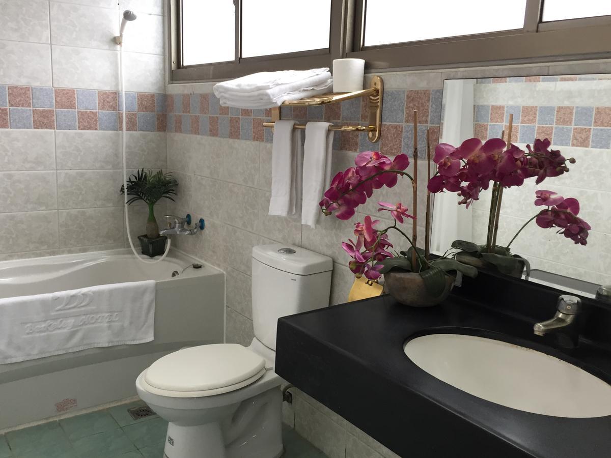 Berkeley Business Hotel Zhongzheng 신주 외부 사진