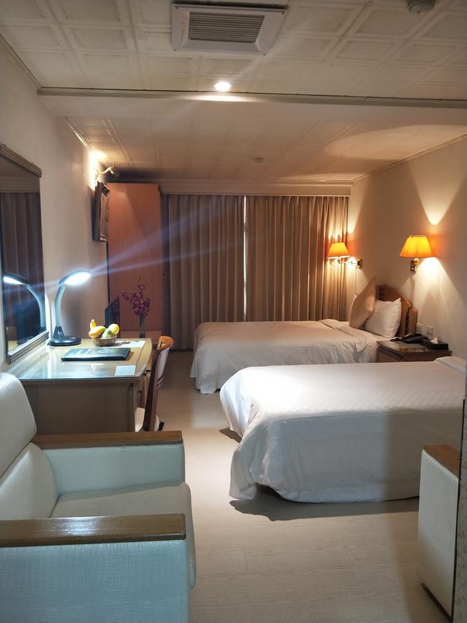 Berkeley Business Hotel Zhongzheng 신주 외부 사진